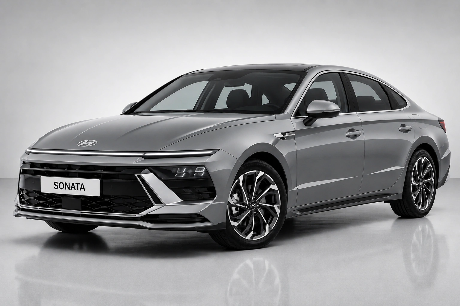 Hyundai Sonata - image 2