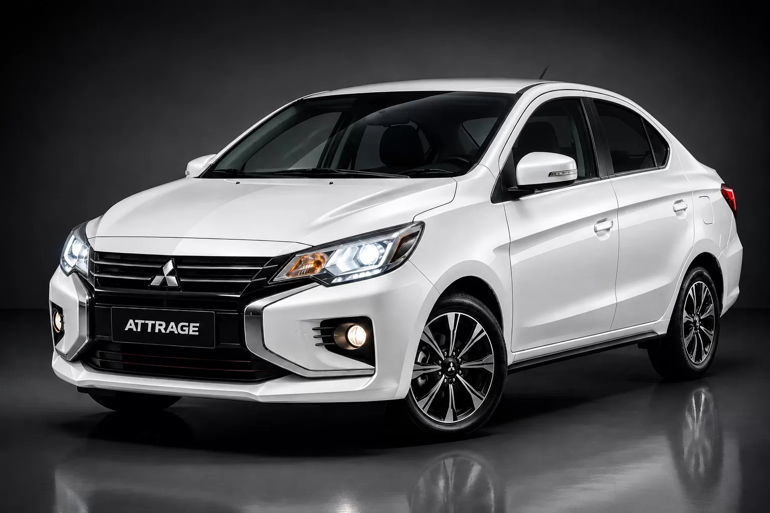 MitsubishI Attrage - image 2