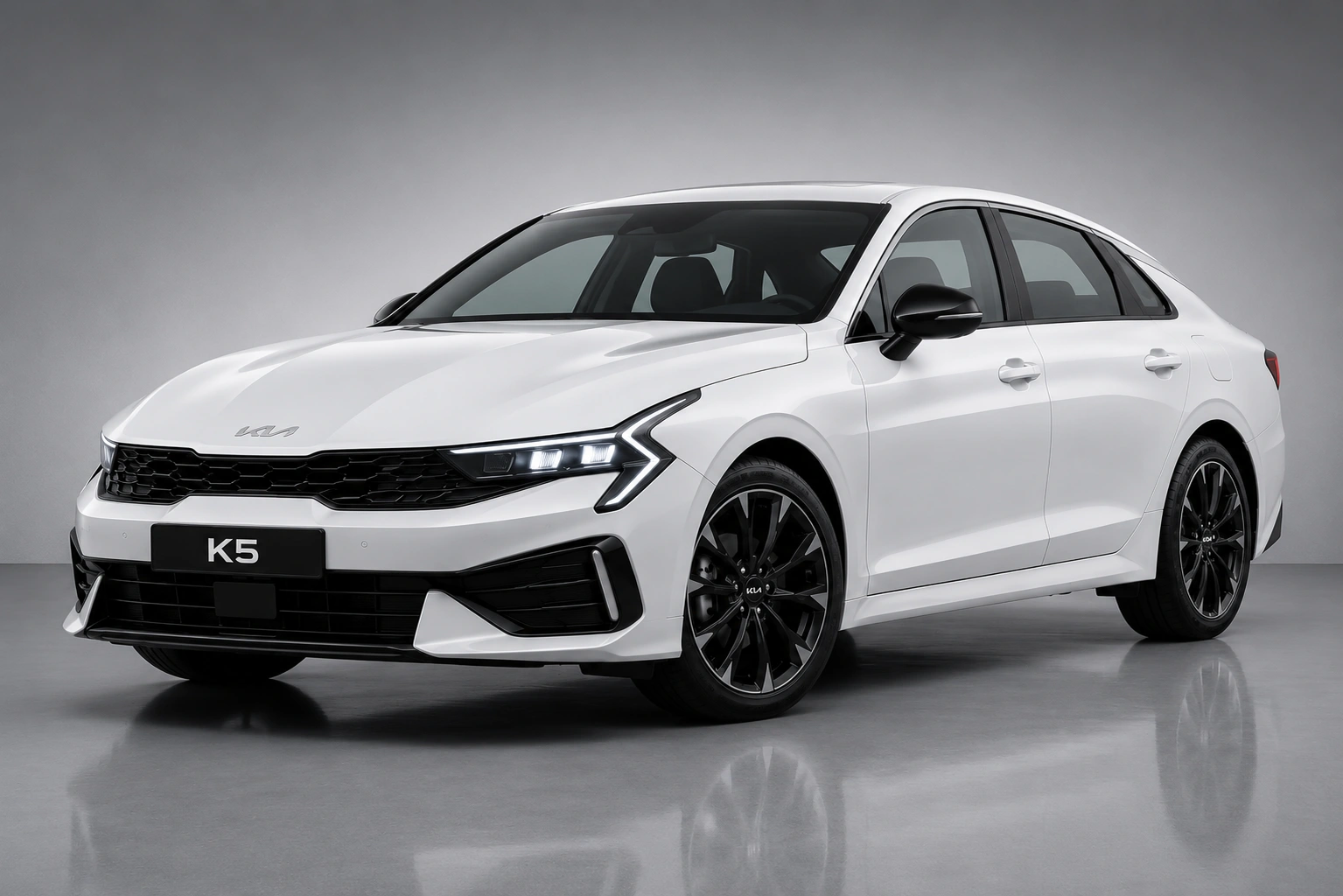 Kia K5 - image 1