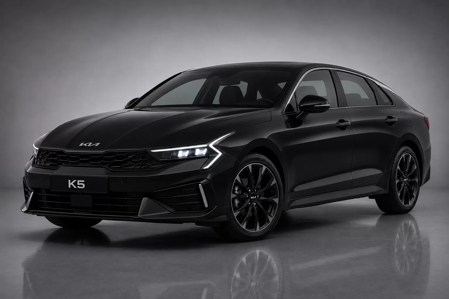 Kia K5 - image 2