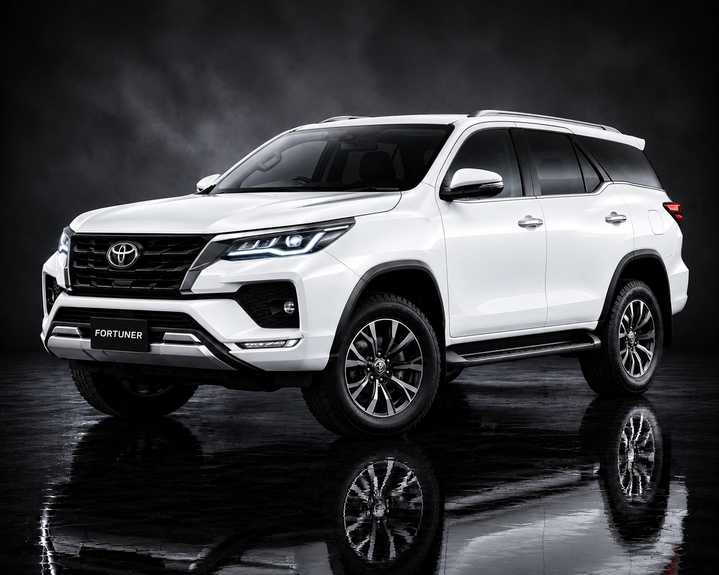 Toyota Fortuner - image 2