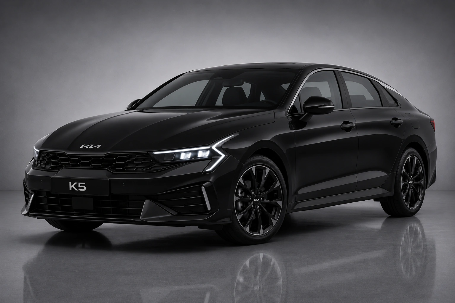 Kia K5 - image 2